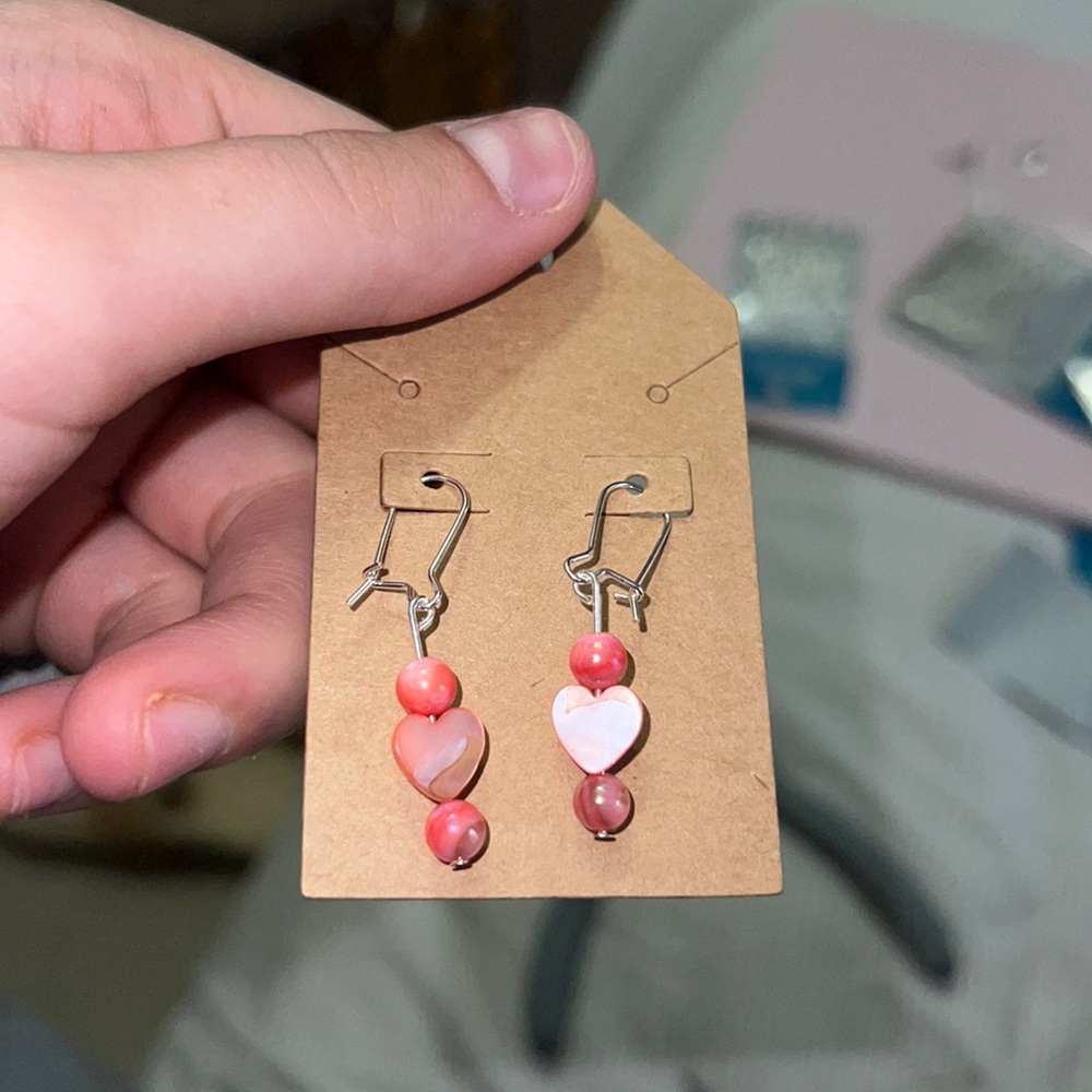 PINK PEARLY HEART DANGLES